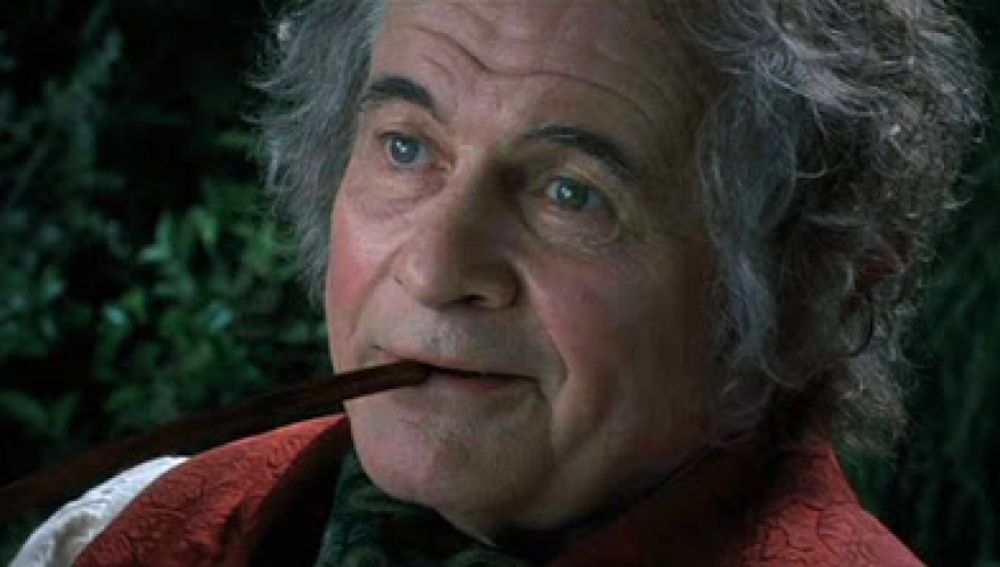 Ian Holm interpretando a Bilbo Bolsón en 'El Señor de los Anillos'