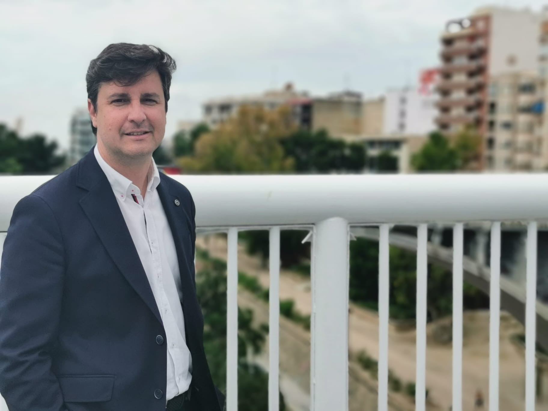 Eduardo García-Ontiveros aboga por un nuevo catálogo de bienes protegidos de Elche “flexible” para evitar la desaparición de patrimonio Eduardo García-Ontiveros aboga por un nuevo catálogo de bienes protegidos de Elche “flexible” para evitar la desaparición de patrimonio