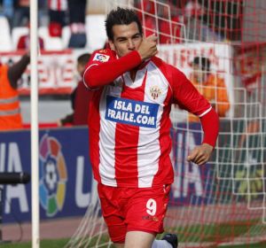 Álvaro Negredo celebrando un gol como el Almería Álvaro Negredo celebrando un gol como el Almería
