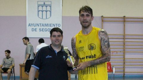 Mauro Mart&iacute;n, delegado provincial de baloncesto