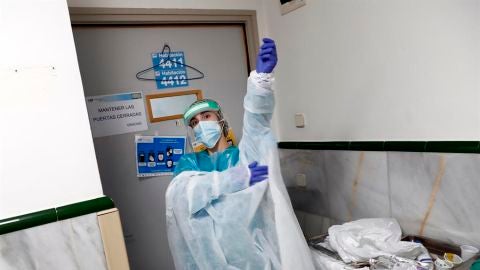 Sanitarios que atienden casos de coronavirus
