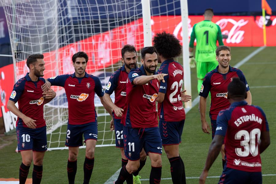 Goles del Osasuna 2 - 1 Celta de Vigo: Arnaiz salva al Osasuna en el descuento y suma los tres puntos Goles del Osasuna 2 - 1 Celta de Vigo: Arnaiz salva al Osasuna en el descuento y suma los tres puntos