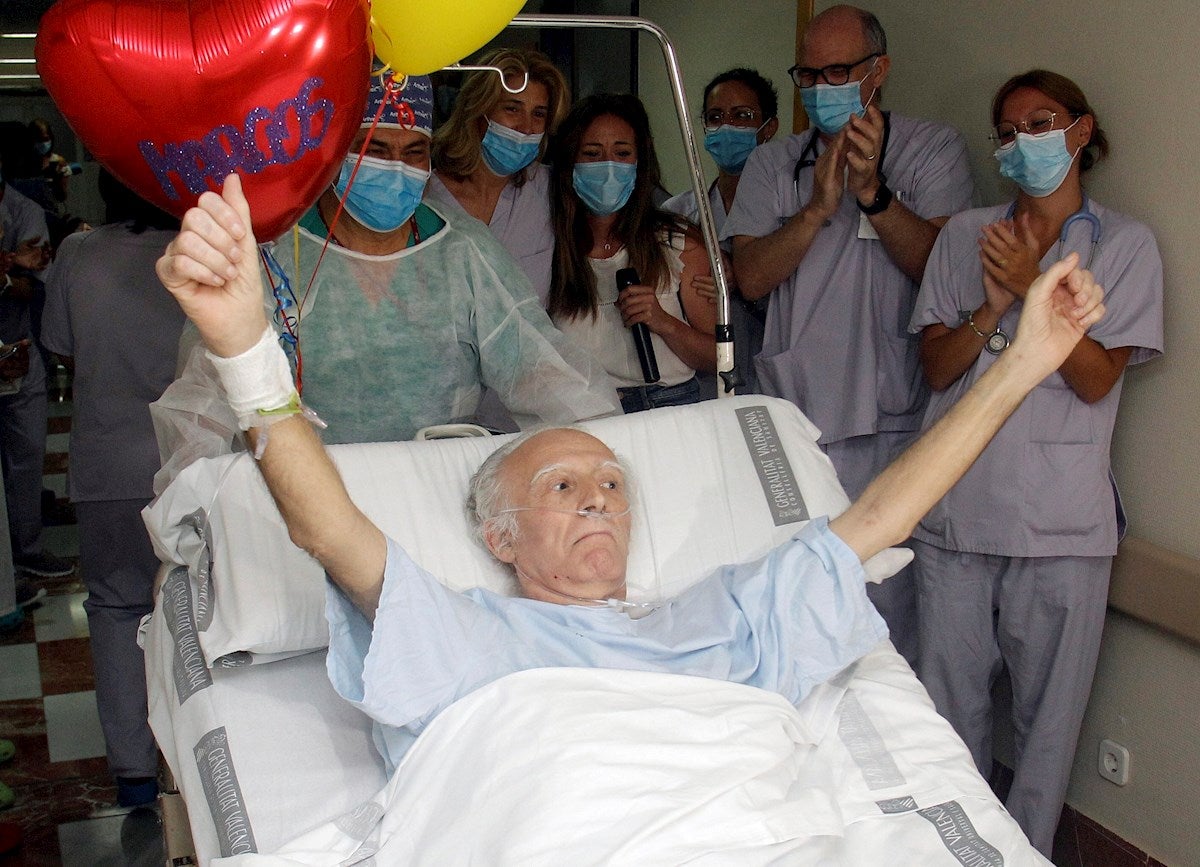 La emotiva historia de Marcos: supera el coronavirus tras 101 días ingresado en la UCI La emotiva historia de Marcos: supera el coronavirus tras 101 días ingresado en la UCI