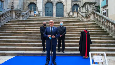 Manuel Baltar en el homenaje del “Gaiteiro de la Catedral” a las víctimas del COVID-19 - 1 Manuel Baltar en el homenaje del “Gaiteiro de la Catedral” a las víctimas del COVID-19 - 1