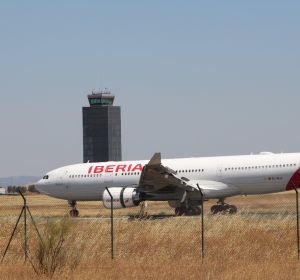Avión de Iberia en el aeropuerto de Ciudad Real Avión de Iberia en el aeropuerto de Ciudad Real