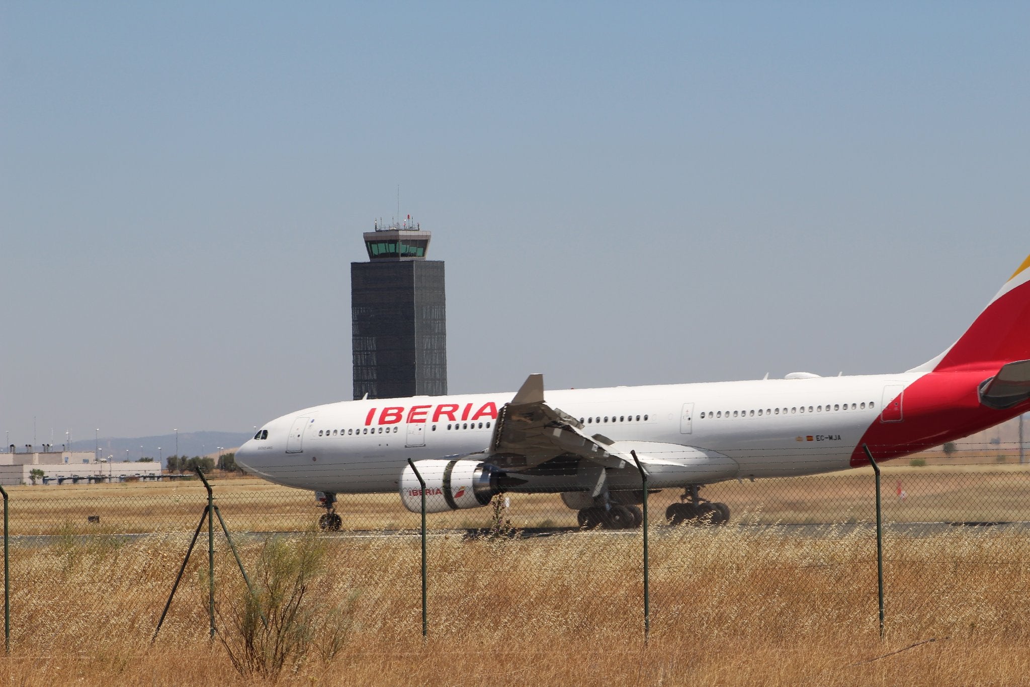 Iberia aparca aviones en el aeropuerto de Ciudad Real para ahorrar costes Iberia aparca aviones en el aeropuerto de Ciudad Real para ahorrar costes