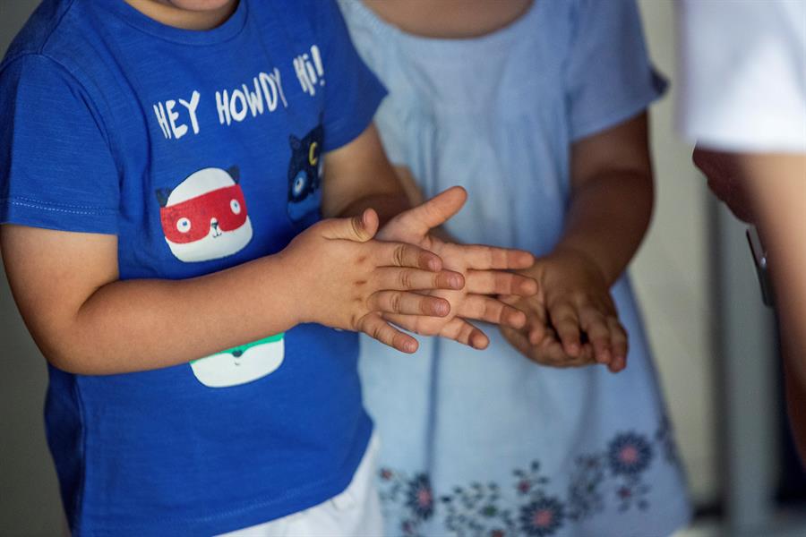 Unicef alerta de que la pandemia deja más expuestos a los niños a la violencia y a los abusos Unicef alerta de que la pandemia deja más expuestos a los niños a la violencia y a los abusos