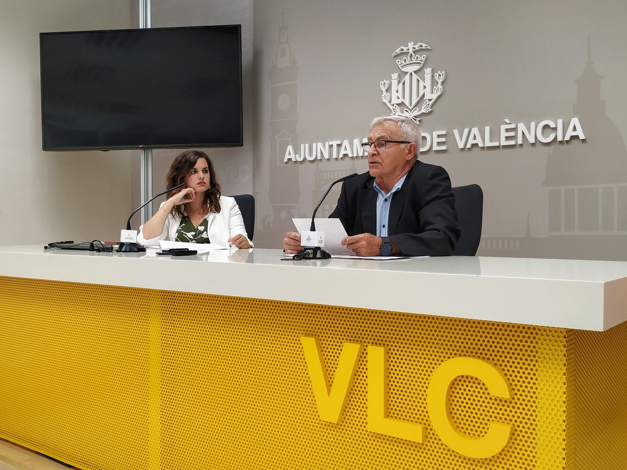 Joan Ribó: "Soy partidario de restringir el ocio nocturno, pero es una decisión que debe tomar la Generalitat" Joan Ribó: "Soy partidario de restringir el ocio nocturno, pero es una decisión que debe tomar la Generalitat"