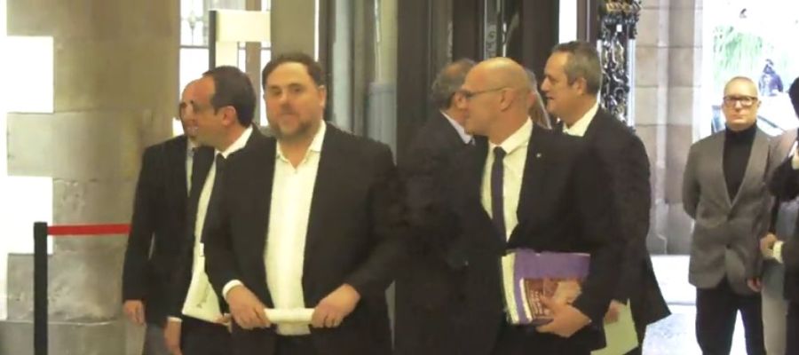 A3 Noticias 1 (02-07-20) Las cárceles catalanas conceden el tercer grado a los presos del 'procés' A3 Noticias 1 (02-07-20) Las cárceles catalanas conceden el tercer grado a los presos del 'procés'