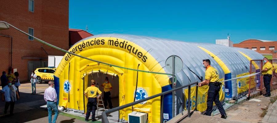 El Sistema de Emergencias Médicas (SEM) de la Generalitat instala un hospital de campaña en Lleida El Sistema de Emergencias Médicas (SEM) de la Generalitat instala un hospital de campaña en Lleida