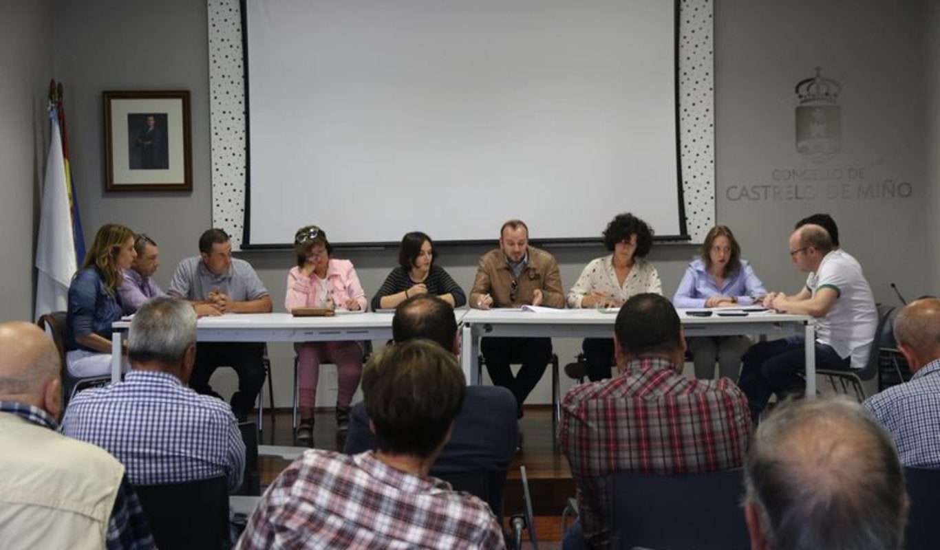 O BNG pide ao PSOE “contundencia” para frear a moción de censura en Castrelo de Miño O BNG pide ao PSOE “contundencia” para frear a moción de censura en Castrelo de Miño