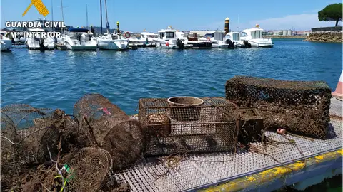 Desmantelado un nuevo vivero clandestino en Camargo El Servicio Marítimo Provincial de la Guardia Civil de Cantabria, con apoyo del GEAS de Gijón