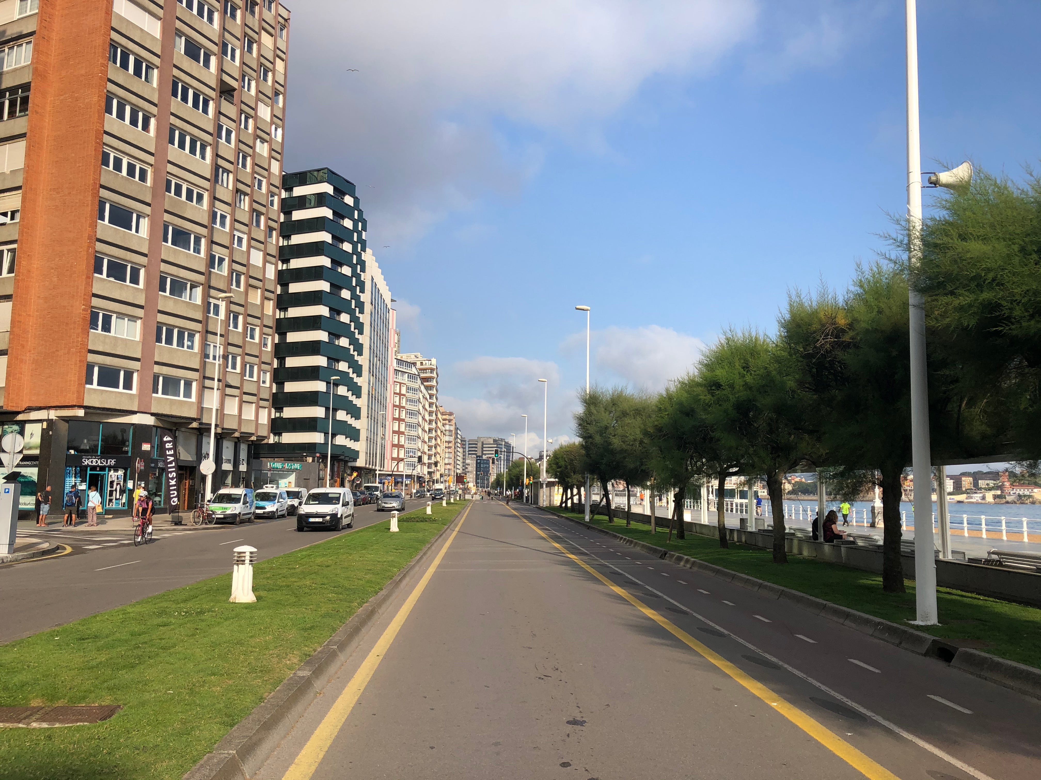 El cierre de un carril en El Muro no ha supuesto problemas en el tráfico El cierre de un carril en El Muro no ha supuesto problemas en el tráfico