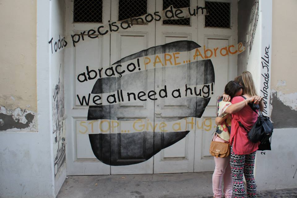 ¿Conoces la medida exacta de un abrazo? ¿Conoces la medida exacta de un abrazo?