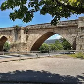 A Xunta adxudica por 960.000 Euros obras na contorna da Ponte Vella A Xunta adxudica por 960.000 Euros obras na contorna da Ponte Vella