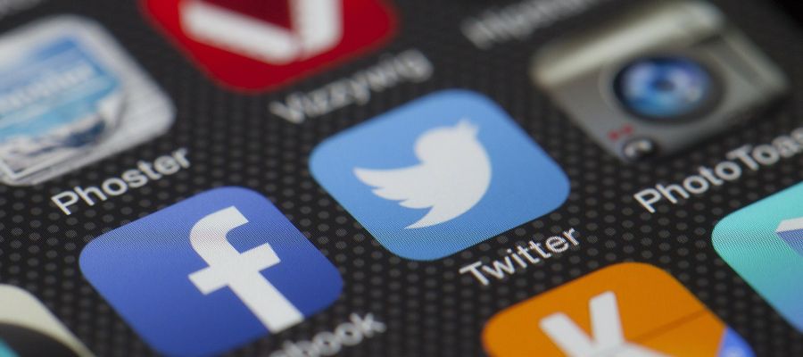 Twitter Twitter
