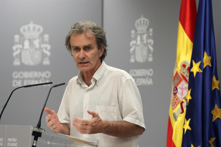 Fernando Simón: "Hay transmisión comunitaria y es preocupante" Fernando Simón: "Hay transmisión comunitaria y es preocupante"