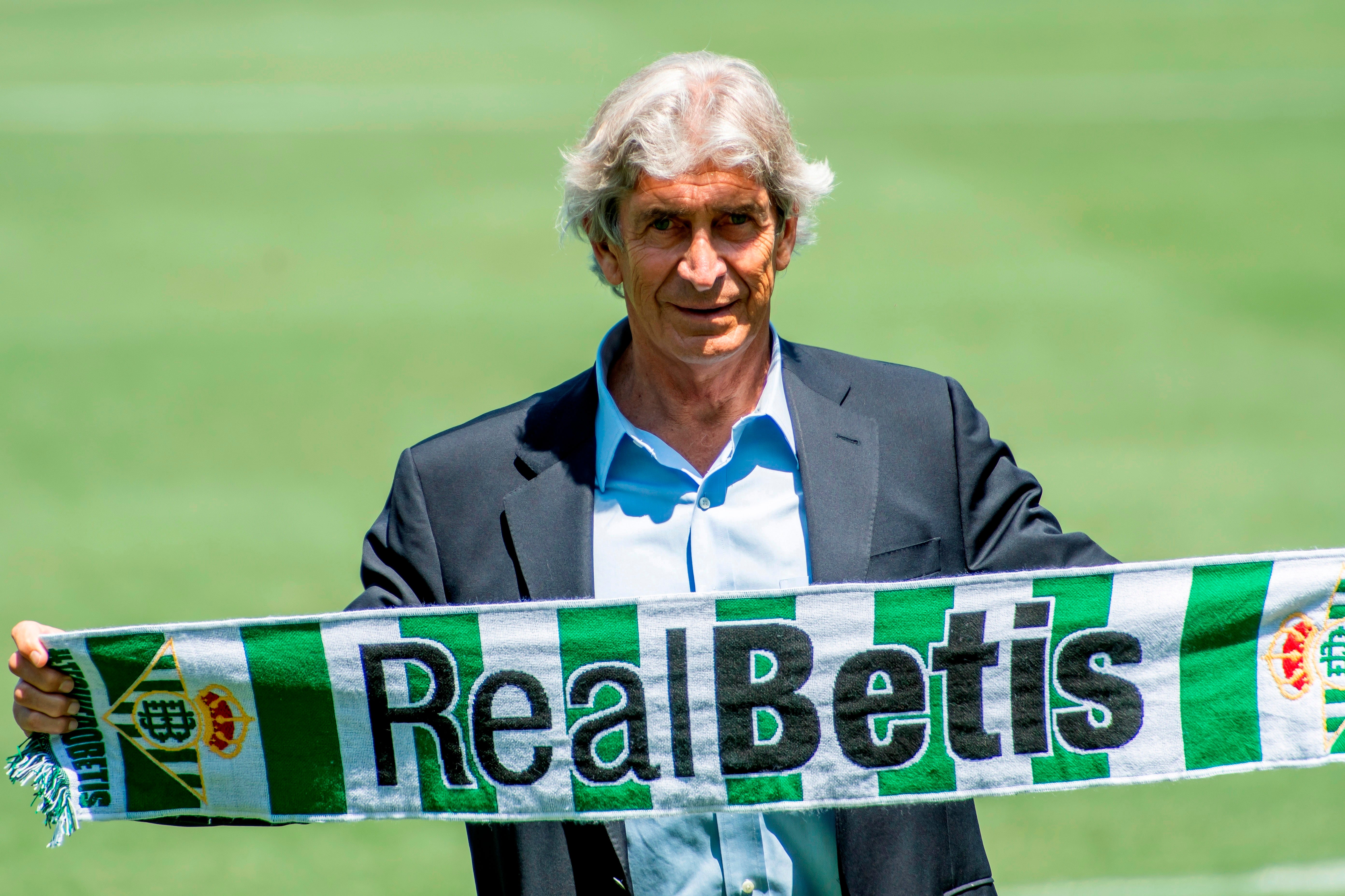 Pellegrini aterriza en Heliópolis con "mucha confianza" en la actual plantilla Pellegrini aterriza en Heliópolis con "mucha confianza" en la actual plantilla
