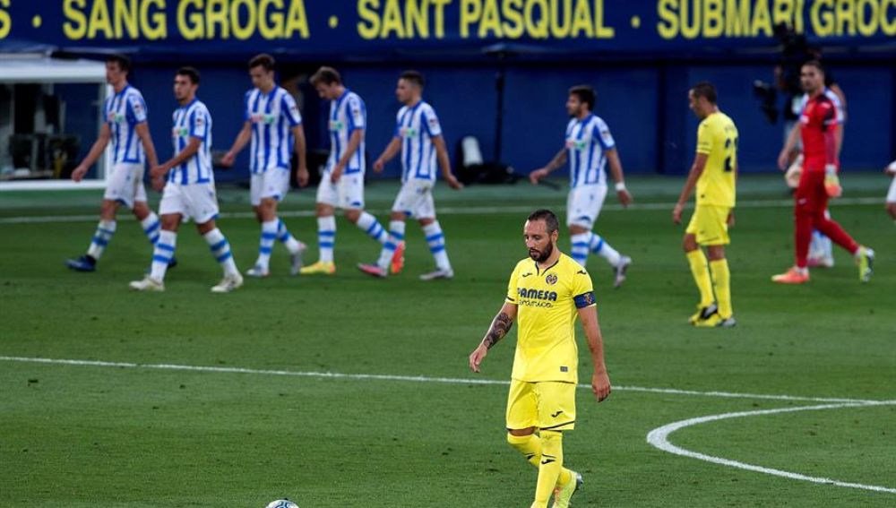 Cazorla, junto al balón en el partido del Villarreal.