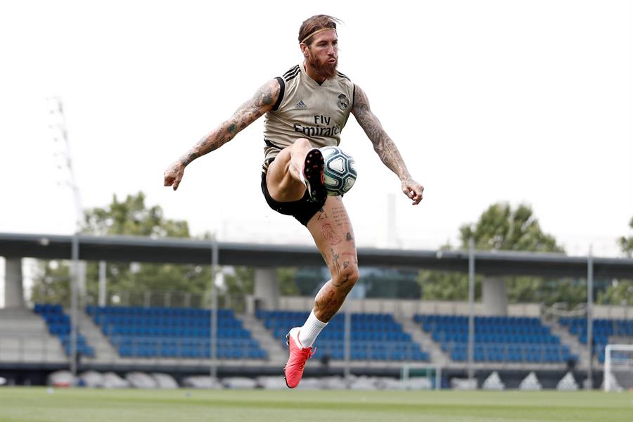 Alineación del Granada y el Real Madrid hoy en LaLiga Alineación del Granada y el Real Madrid hoy en LaLiga