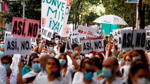 Los m&eacute;dicos residentes (MIR) se manifiestan en la Consejer&iacute;a de Sanidad de la Comunidad de Madrid