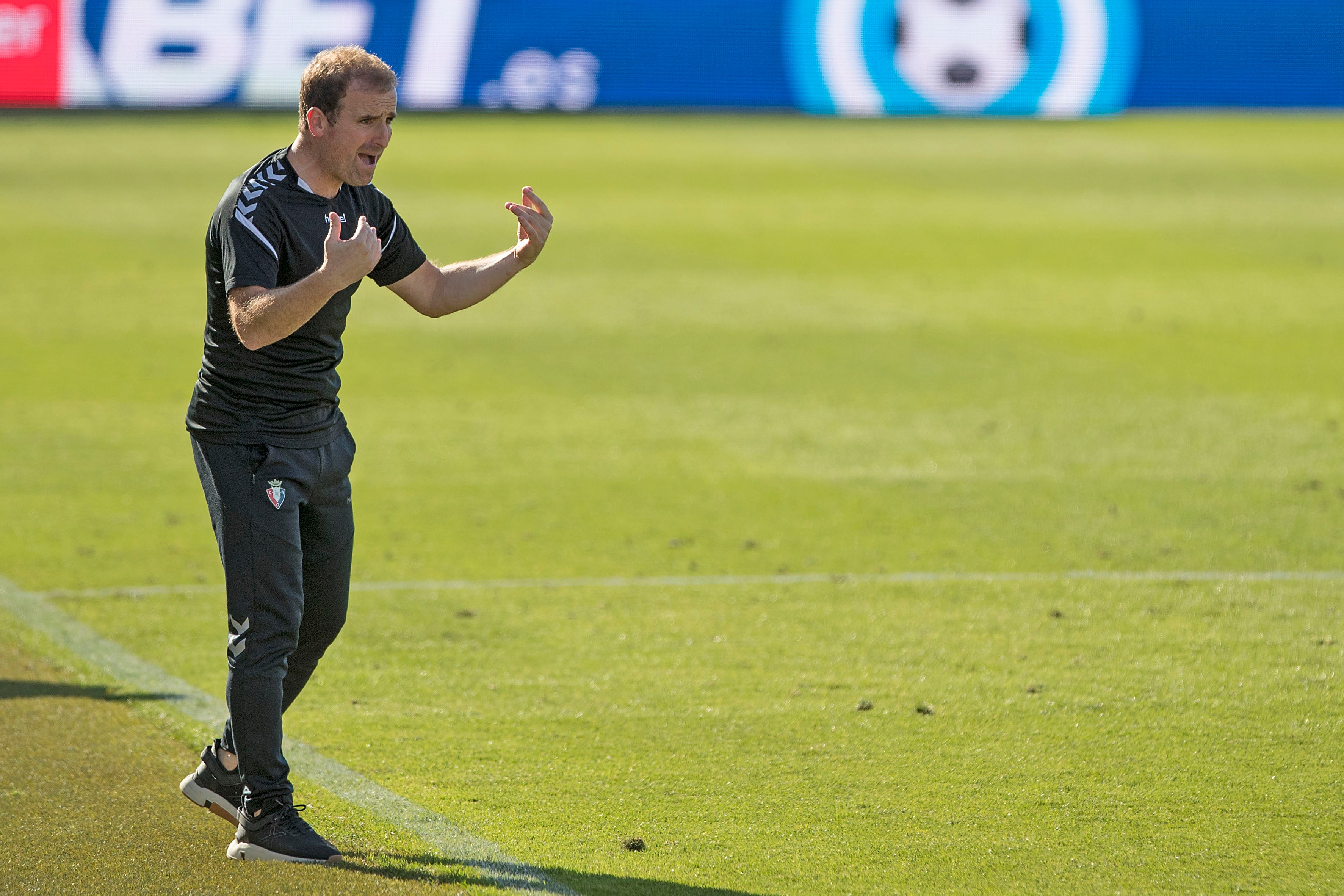 Jagoba Arrasate: "Tiene mucho mérito remontar sin tener un objetivo claro, el equipo no se ha dejado llevar" Jagoba Arrasate: "Tiene mucho mérito remontar sin tener un objetivo claro, el equipo no se ha dejado llevar"
