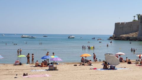 Playa de Pe&ntilde;&iacute;scola.