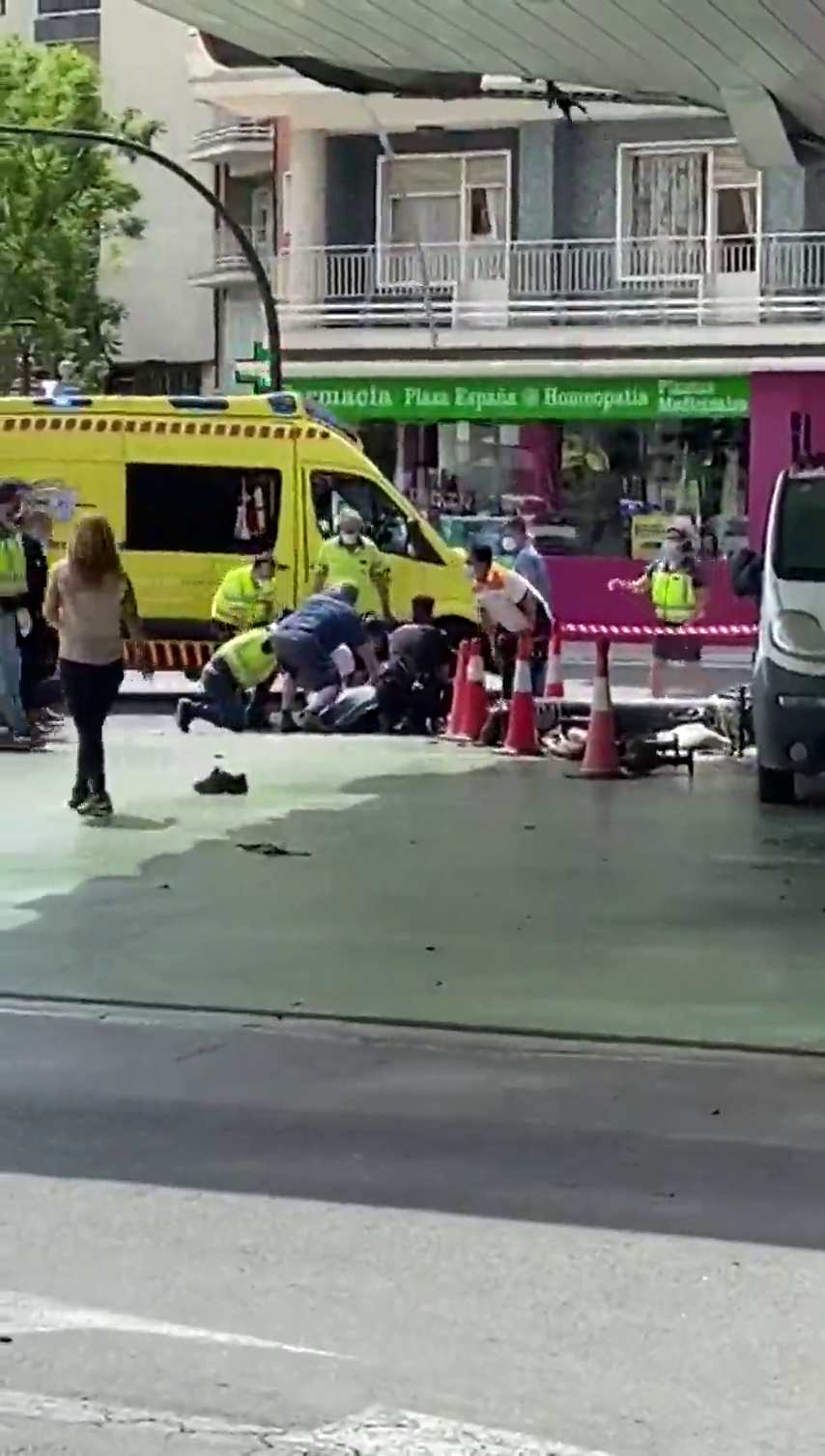 Dos heridos graves en una explosión en una gasolinera de Cartagena Dos heridos graves en una explosión en una gasolinera de Cartagena