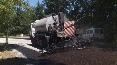 Traballos de Rega Asfaltica Traballos de Rega Asfaltica