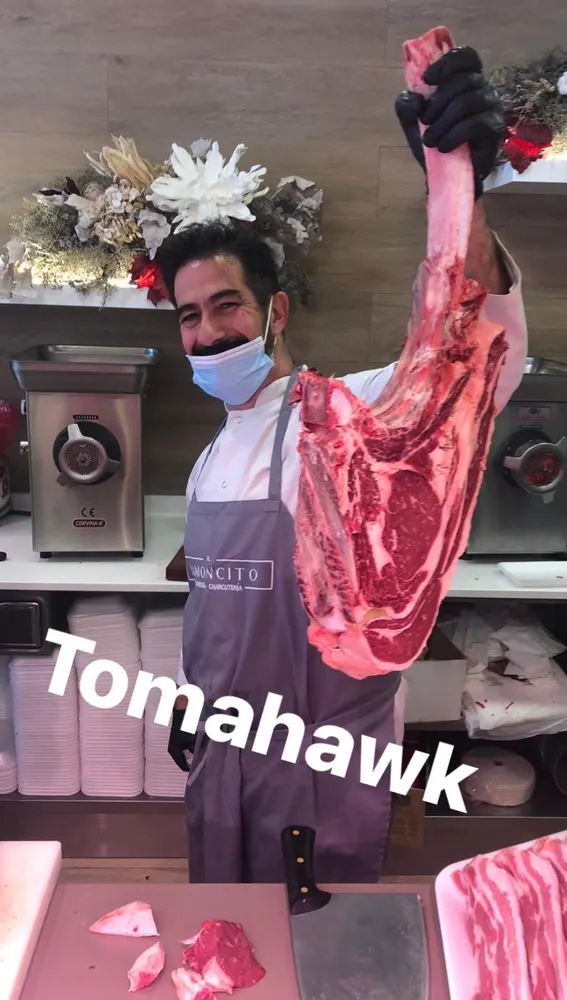 Un 'Tomahawk' de la carnicería El Jamoncito