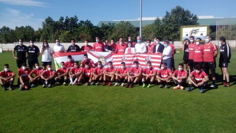 &Uacute;ltimo entrenamiento de la Uni&oacute;n Deportiva Logro&ntilde;&eacute;s en Logro&ntilde;o antes de partir para el play off de ascenso a Segunda A
