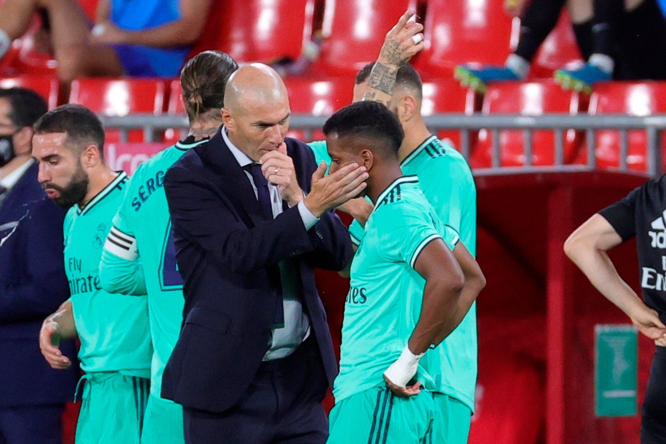 El debate de los jueves: ¿A quien culpas de la situación del Real Madrid? ¿Zidane o jugadores? El debate de los jueves: ¿A quien culpas de la situación del Real Madrid? ¿Zidane o jugadores?