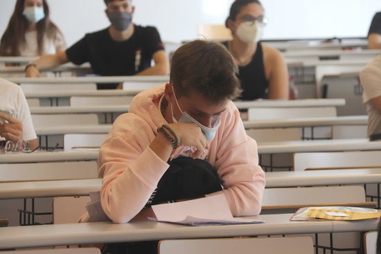 "Buscando Vocaciones": "Es normal tener dudas al elegir los estudios" "Buscando Vocaciones": "Es normal tener dudas al elegir los estudios"