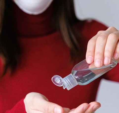 Recomendaciones para el cuidado de la piel con el uso de mascarillas y gel hidroalcohólico Recomendaciones para el cuidado de la piel con el uso de mascarillas y gel hidroalcohólico