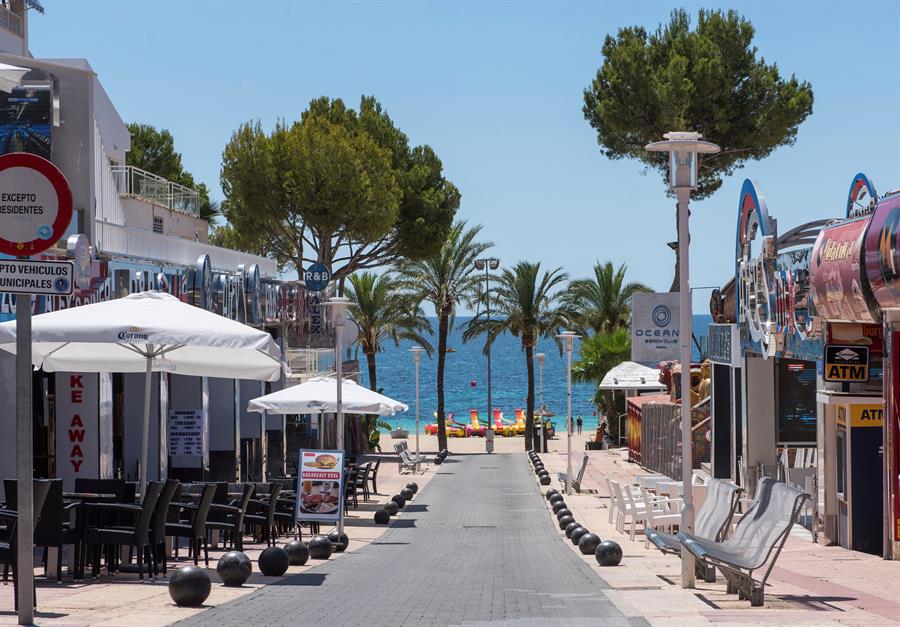 Empresarios turísticos de España debaten este jueves en Palma las estrategias para el futuro del sector Empresarios turísticos de España debaten este jueves en Palma las estrategias para el futuro del sector