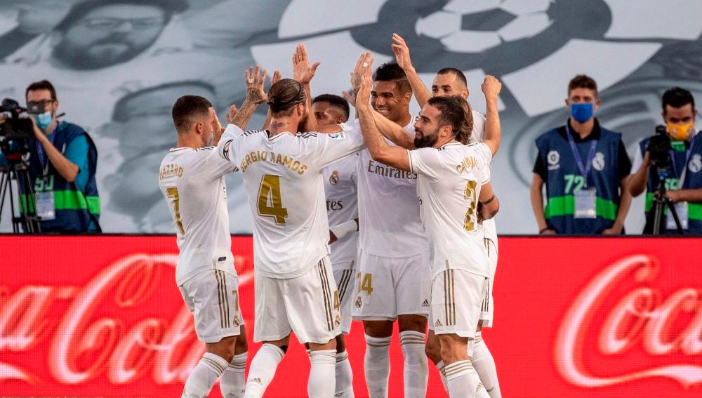 Los futbolistas del Real Madrid celebran
