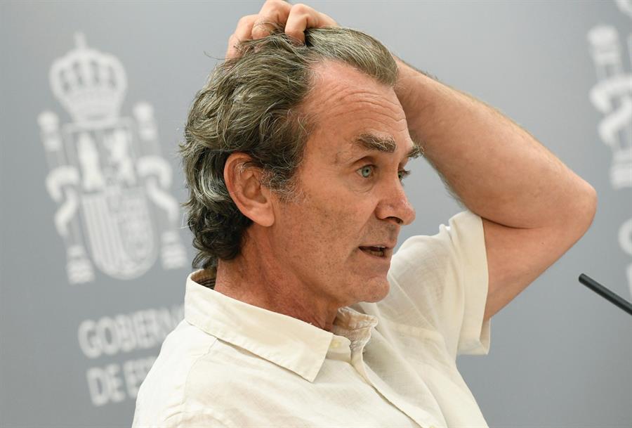 Fernando Simón dice que la recomendación de Reino Unido de no viajar a España "nos beneficia" Fernando Simón dice que la recomendación de Reino Unido de no viajar a España "nos beneficia"