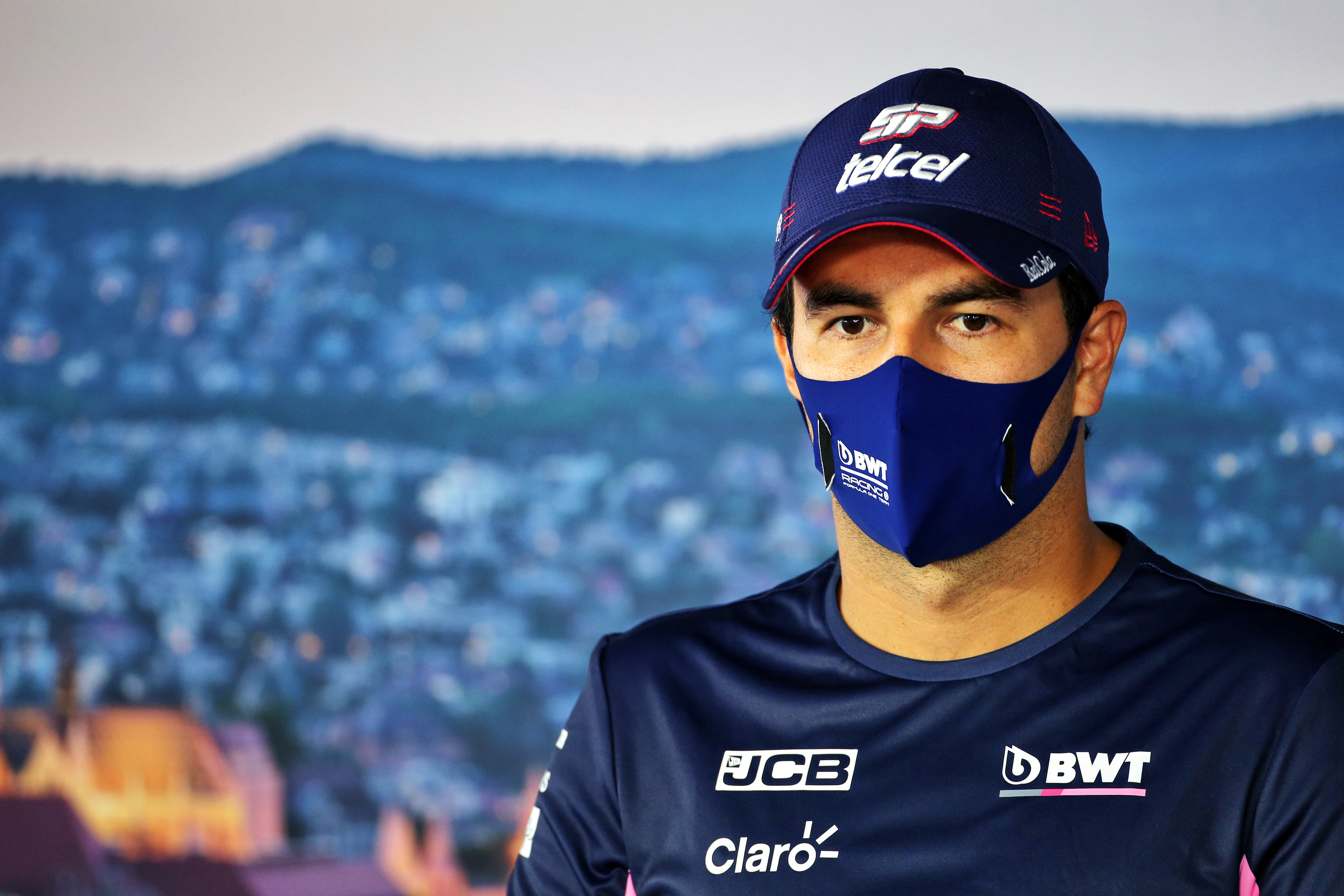 Sergio Pérez no correrá en el GP de Silverstone tras dar positivo en coronavirus Sergio Pérez no correrá en el GP de Silverstone tras dar positivo en coronavirus