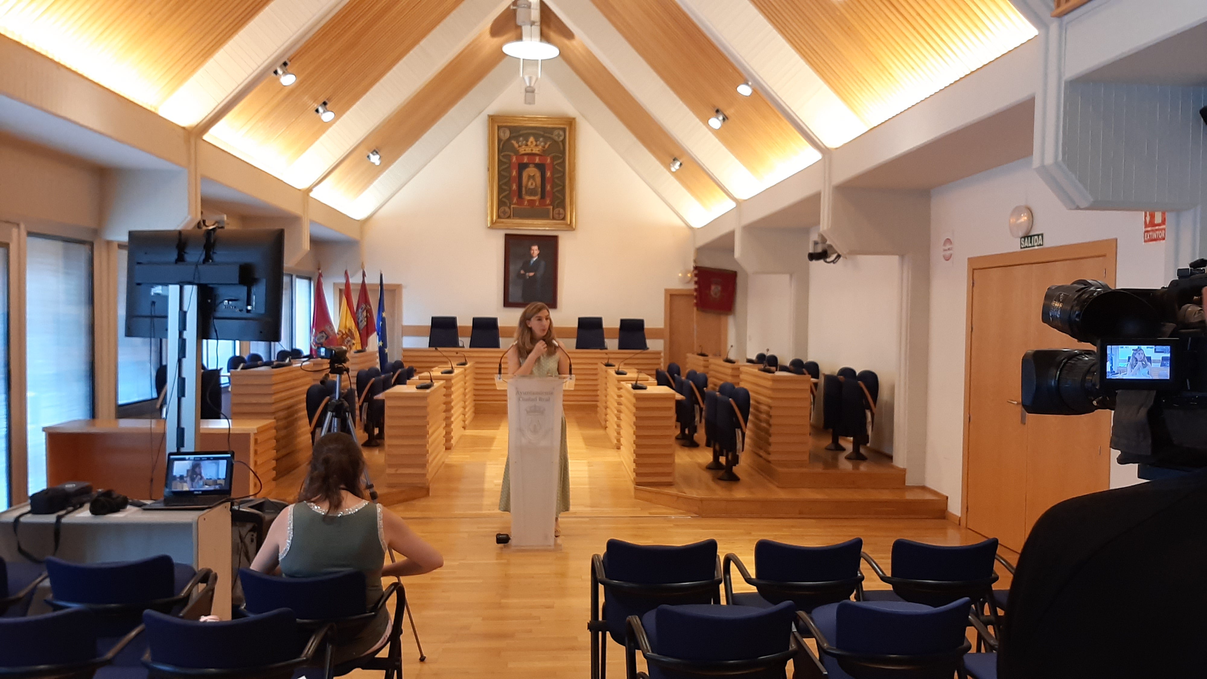 Los contenedores de reciclaje de ropa soterrados de Ciudad Real se sustituirán por otros más eficientes Los contenedores de reciclaje de ropa soterrados de Ciudad Real se sustituirán por otros más eficientes
