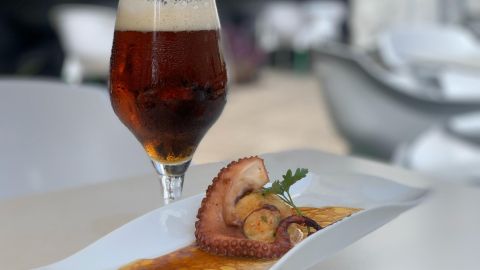 Tapas del Mar, Castell&oacute;