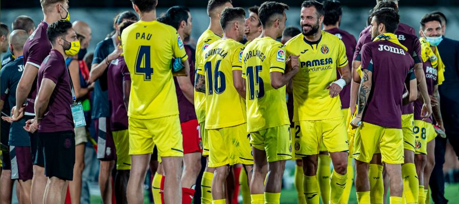 La plantilla del Villarreal celebra su clasificación europea La plantilla del Villarreal celebra su clasificación europea