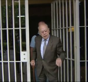Jordi Pujol tras conocerse que su familia será investigada por formar una "organización criminal" Jordi Pujol tras conocerse que su familia será investigada por formar una "organización criminal"