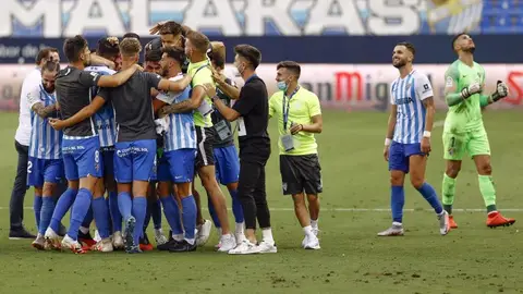 El Málaga sella la permanencia en La Rosaleda El Málaga sella la permanencia en La Rosaleda