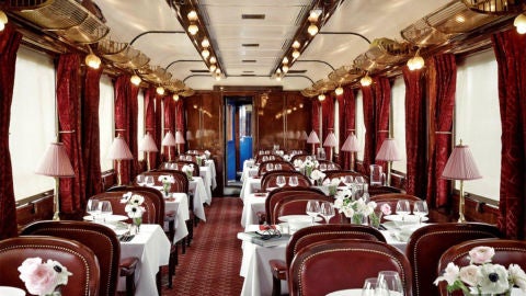 Luxe i hist&ograve;ria s'agafen de la m&agrave; a la hist&ograve;ria de "Orient Express"