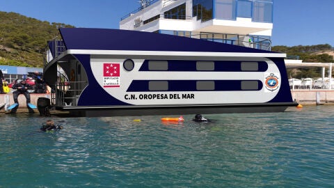 es el primer barco de los dos con los que contar&aacute; a partir de esta semana el Club Nautico