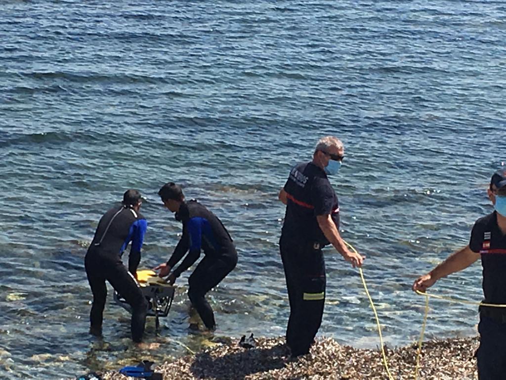 El Ayuntamiento presenta el dron subacuático de los bomberos en Tabarca El Ayuntamiento presenta el dron subacuático de los bomberos en Tabarca
