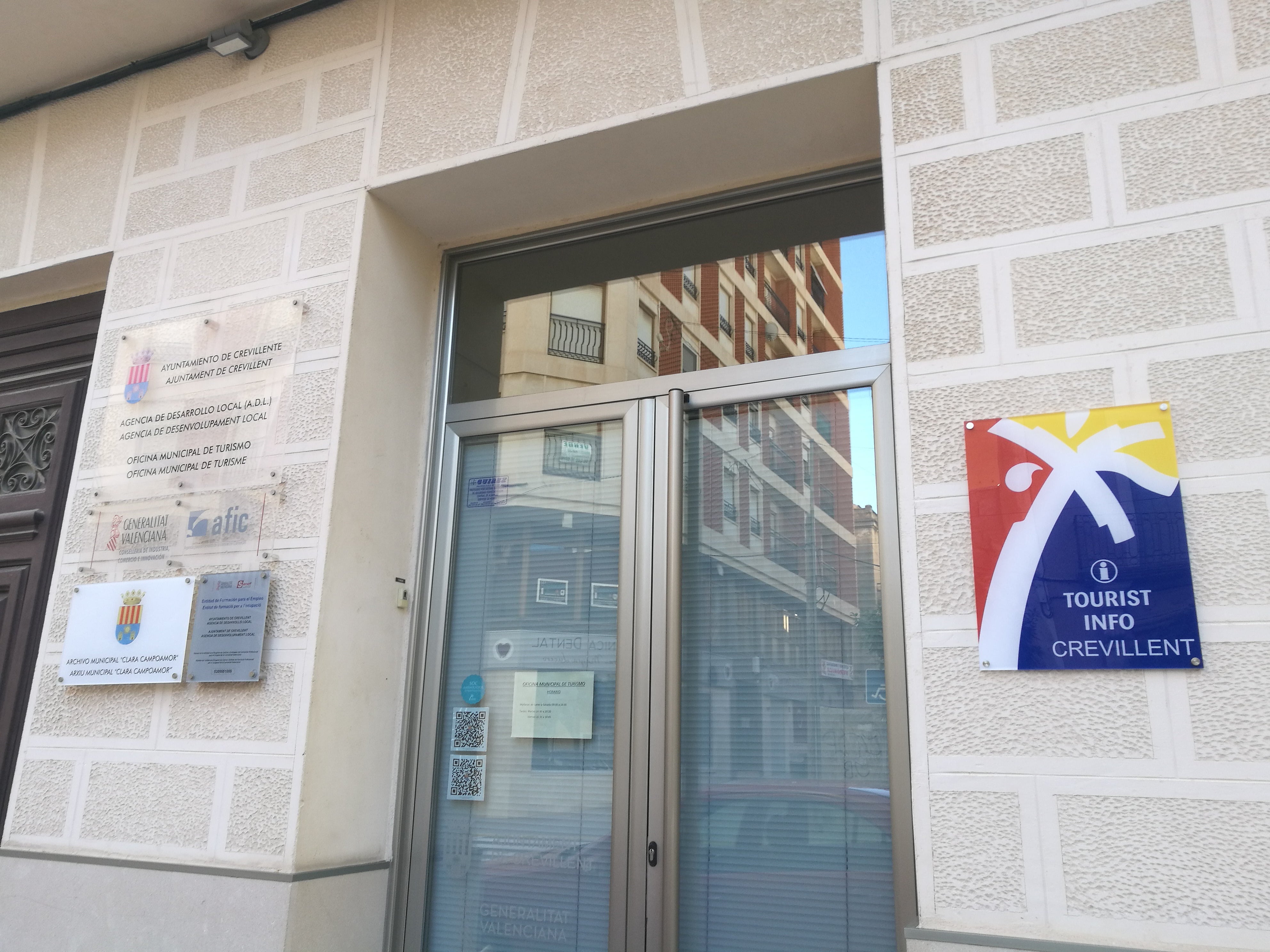 La Generalitat concede una subvención a Crevillent para la contratación de 10 personas desempleadas La Generalitat concede una subvención a Crevillent para la contratación de 10 personas desempleadas