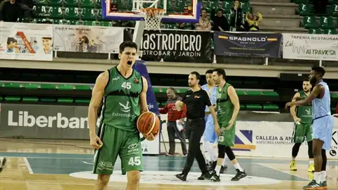 Jorge Bilbao celebra una acción. Jorge Bilbao celebra una acción.