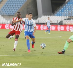 Un momento del encuentro entre el Almería y el Málaga Un momento del encuentro entre el Almería y el Málaga
