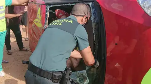 Auxilio de la Guardia Civil en la Tabla de la Yedra Auxilio de la Guardia Civil en la Tabla de la Yedra